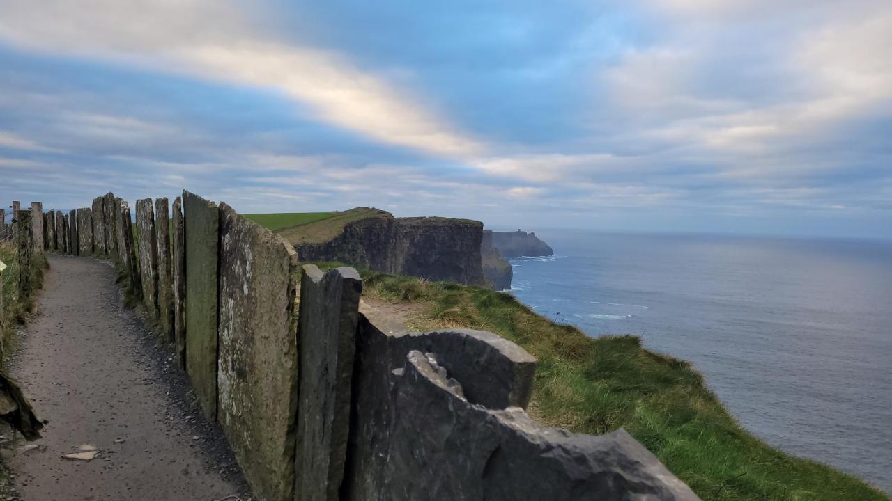 Moher Lodge Liscannor Eksteriør bilde